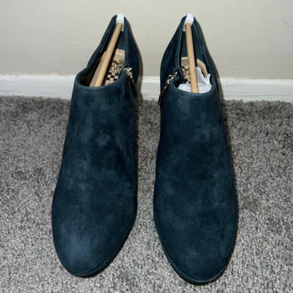 NWT Vince Camuto Evergreen Elvin Suede Ankle Booties Women's Size 8.5 - Picture 2 of 16
